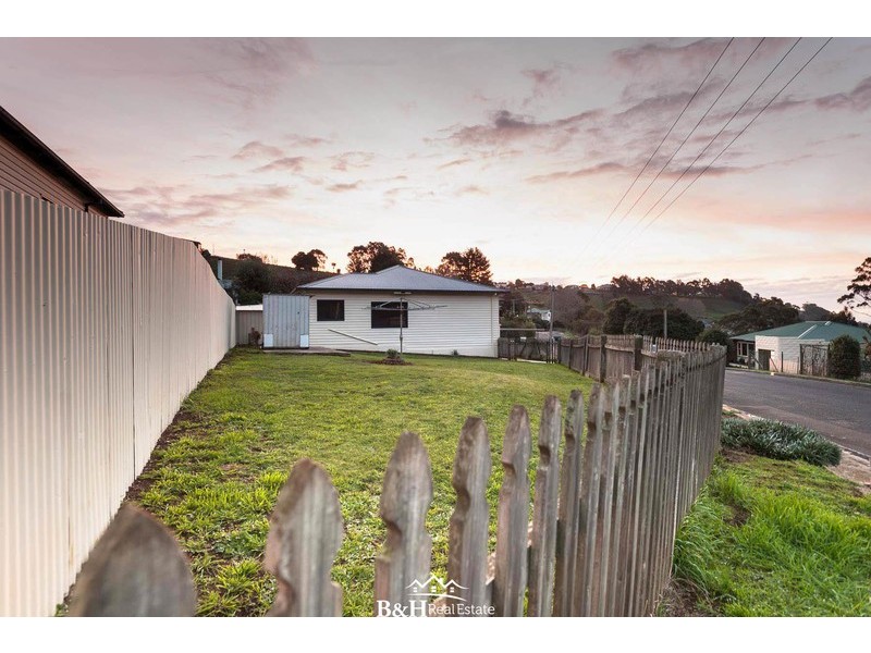 8 Swanston Street, Brooklyn TAS 7320