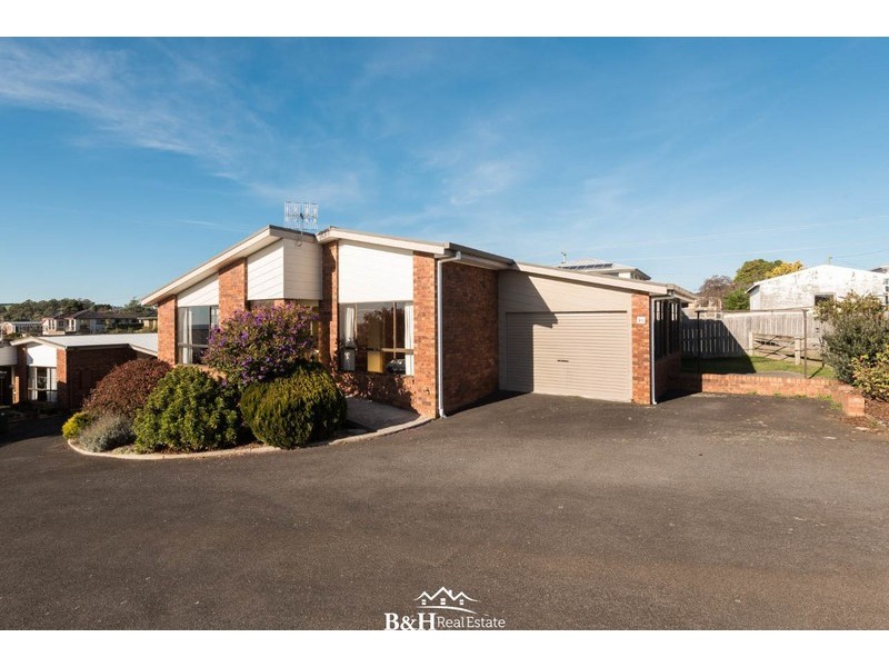10/60 Lyons Street, Somerset TAS 7322