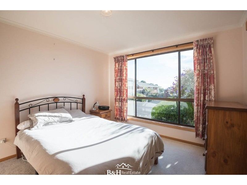 10/60 Lyons Street, Somerset TAS 7322