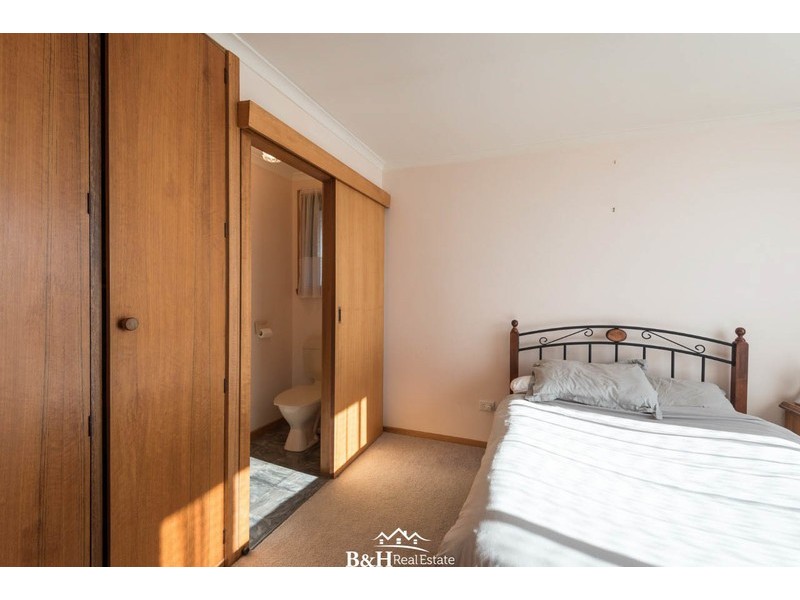 10/60 Lyons Street, Somerset TAS 7322