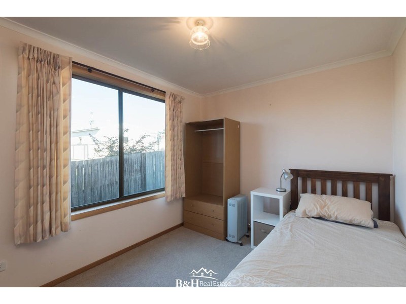 10/60 Lyons Street, Somerset TAS 7322