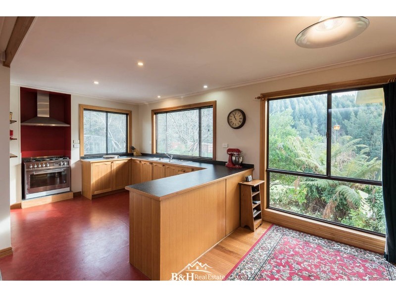 92 Cradle Mountain Road, Wilmot TAS 7310