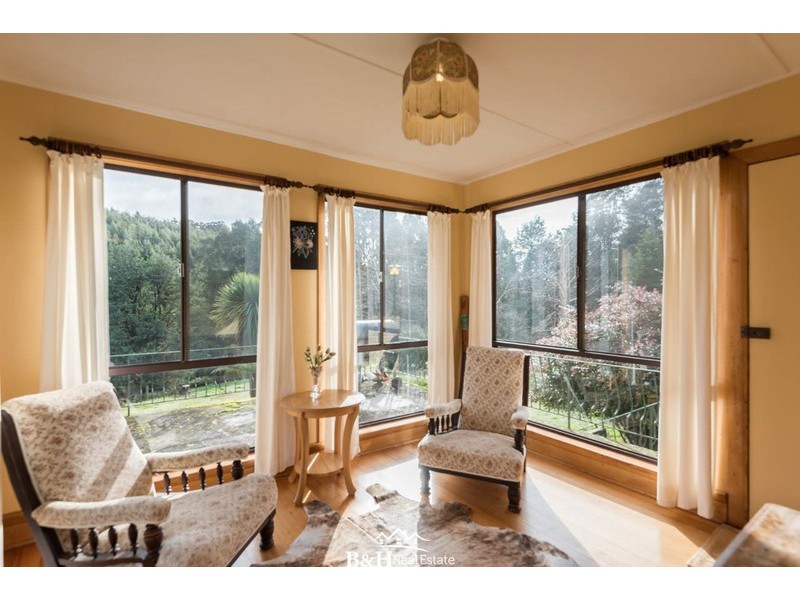 92 Cradle Mountain Road, Wilmot TAS 7310