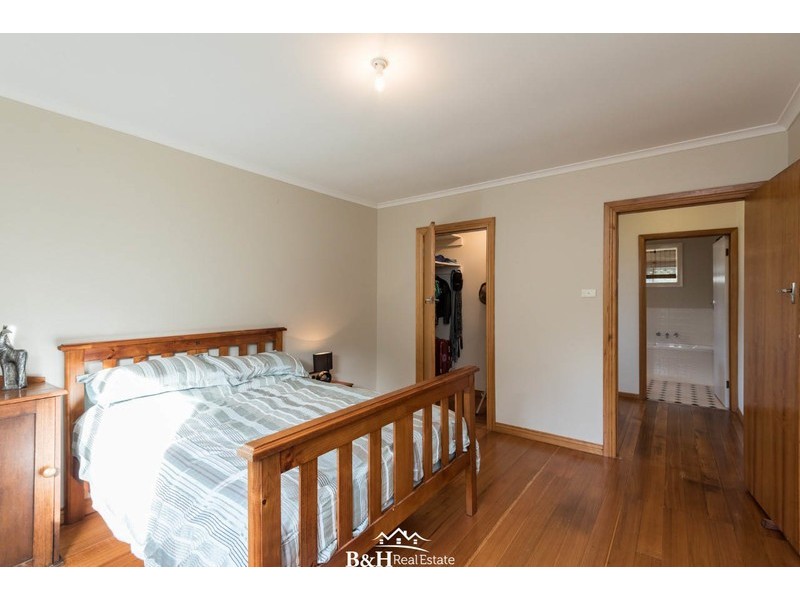 92 Cradle Mountain Road, Wilmot TAS 7310