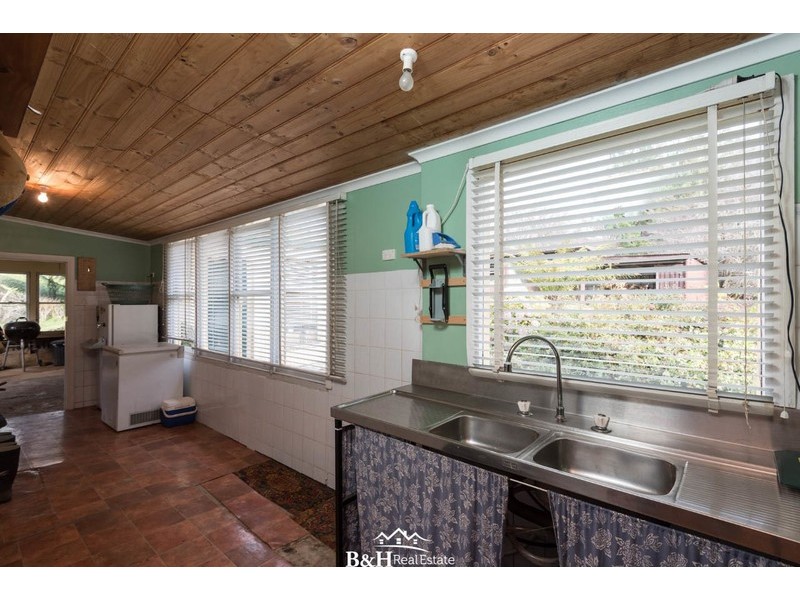 92 Cradle Mountain Road, Wilmot TAS 7310