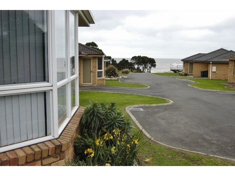 1/13-15 Main Road, Penguin TAS 7316