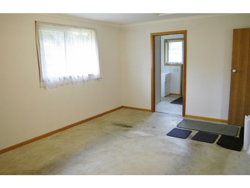 1/13-15 Main Road, Penguin TAS 7316