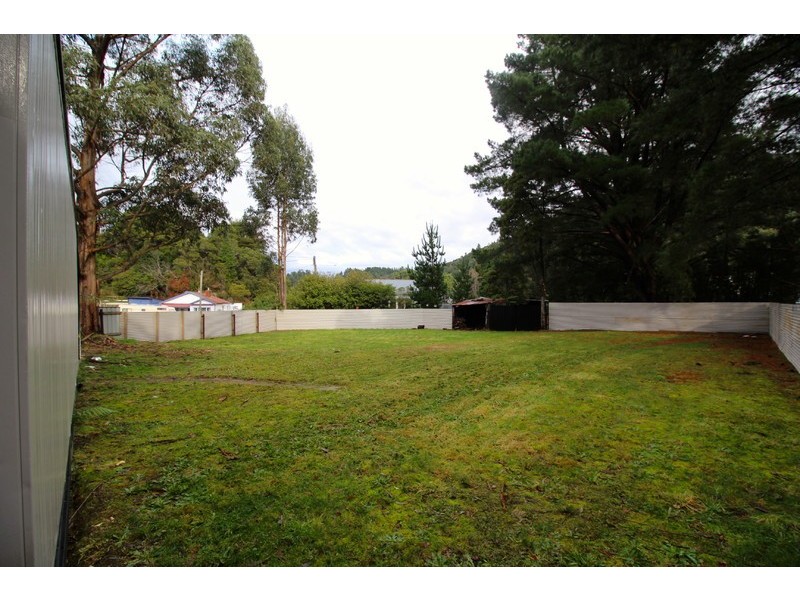 88 Esplanade, Queenstown TAS 7467