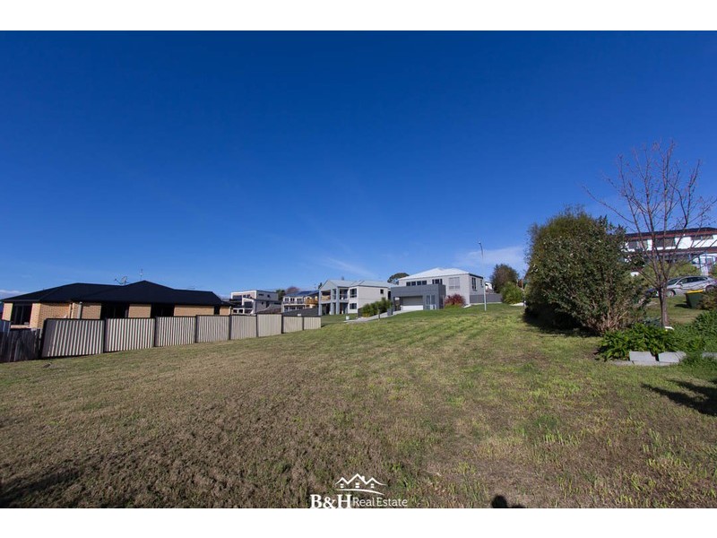1 Harley Court, West Ulverstone TAS 7315