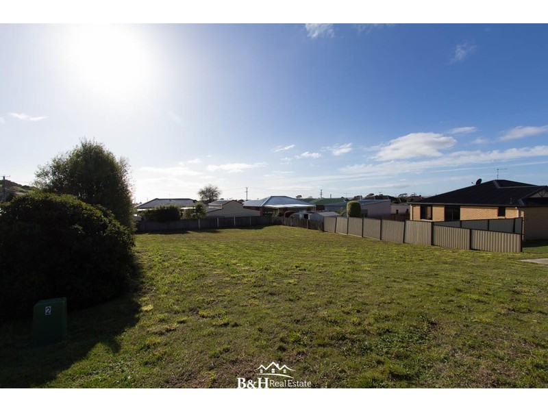 1 Harley Court, West Ulverstone TAS 7315
