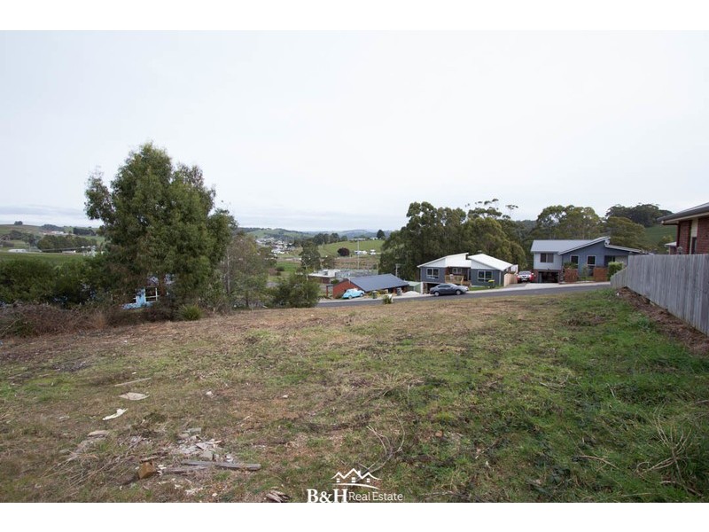 11 Wadecliff Rise, Ulverstone TAS 7315