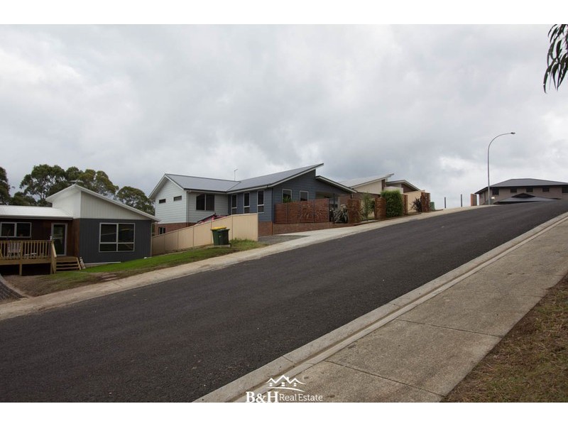 11 Wadecliff Rise, Ulverstone TAS 7315