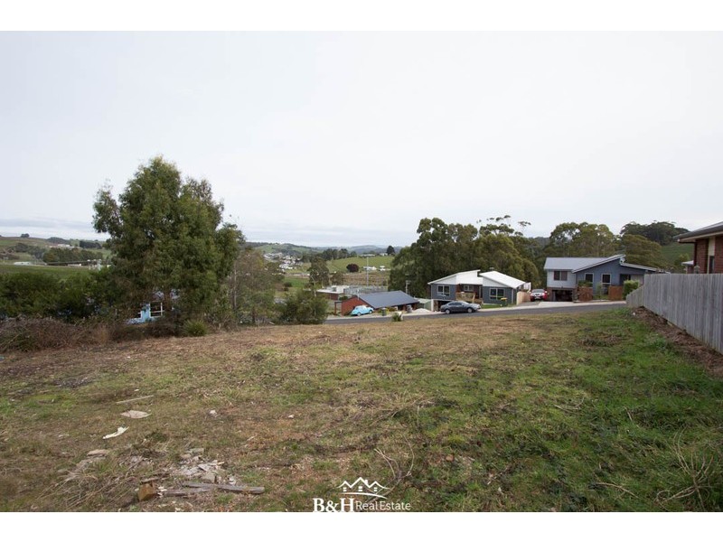 11 Wadecliff Rise, Ulverstone TAS 7315