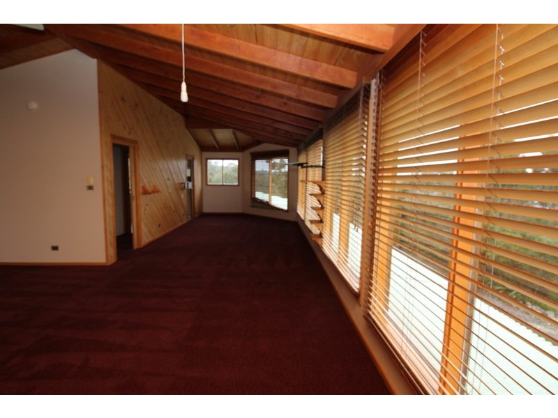 115 Algona Avenue, Round Hill TAS 7320