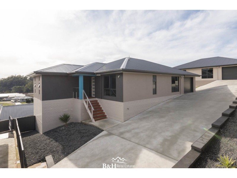 2/9 Platinum Drive, Park Grove TAS 7320