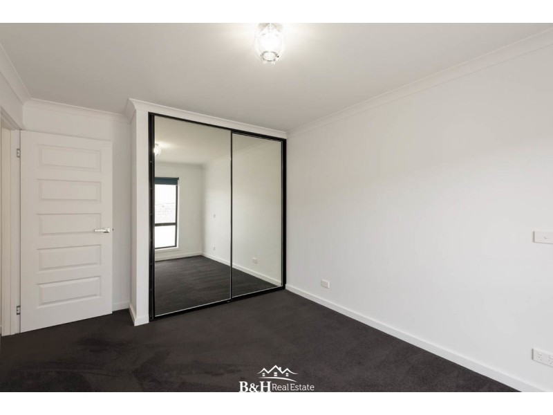2/9 Platinum Drive, Park Grove TAS 7320
