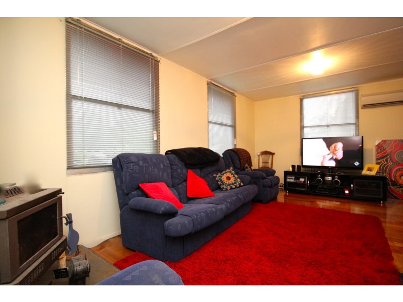 17 Kershaw Street, Tullah TAS 7321