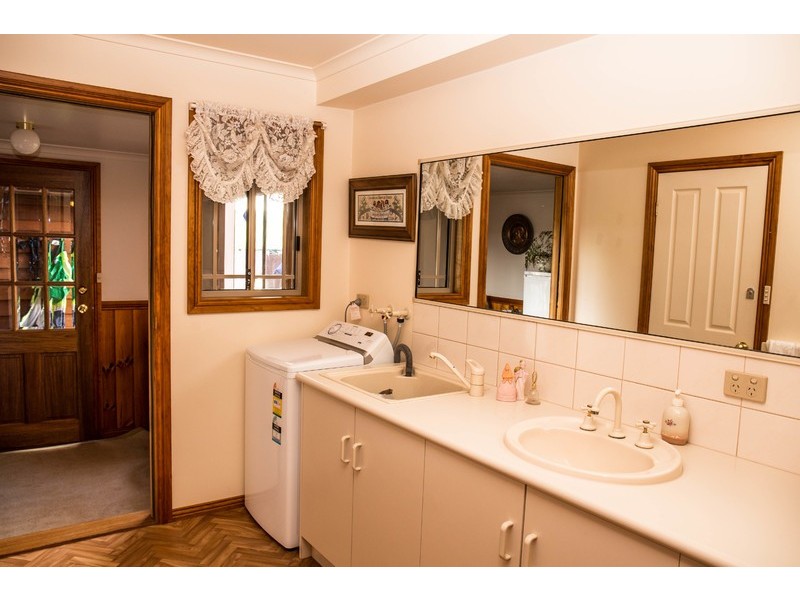 50a South Road, Penguin TAS 7316