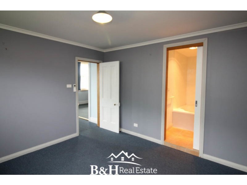 54 Wenvoe Street, Devonport TAS 7310