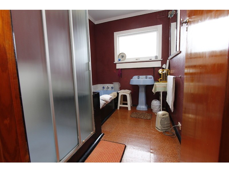 24 Hamilton Street, Upper Burnie TAS 7320