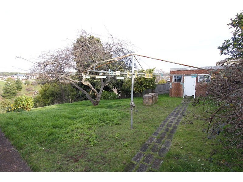 24 Hamilton Street, Upper Burnie TAS 7320