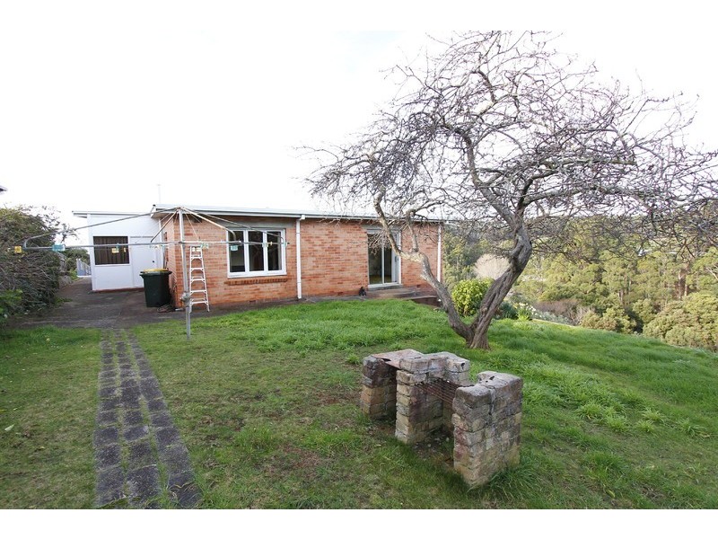 24 Hamilton Street, Upper Burnie TAS 7320