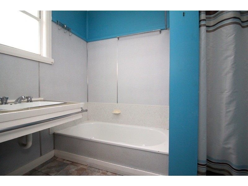 9 Fowell Street, Zeehan TAS 7469