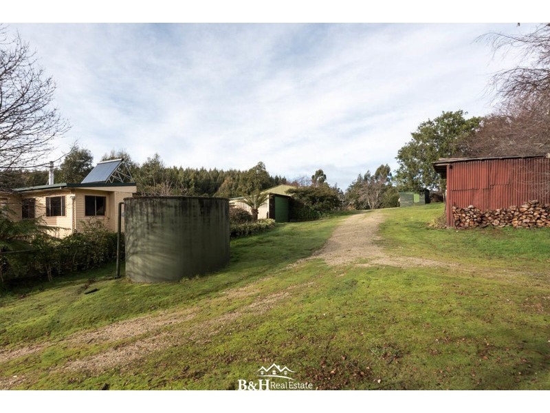 92 Cradle Mountain Road, Wilmot TAS 7310