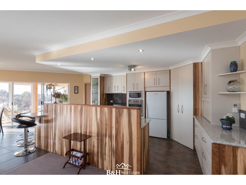 300 Grandview Drive, South Spreyton TAS 7310