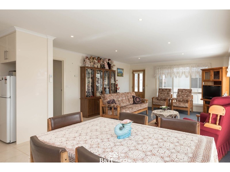 1/123 Main Street, Ulverstone TAS 7315