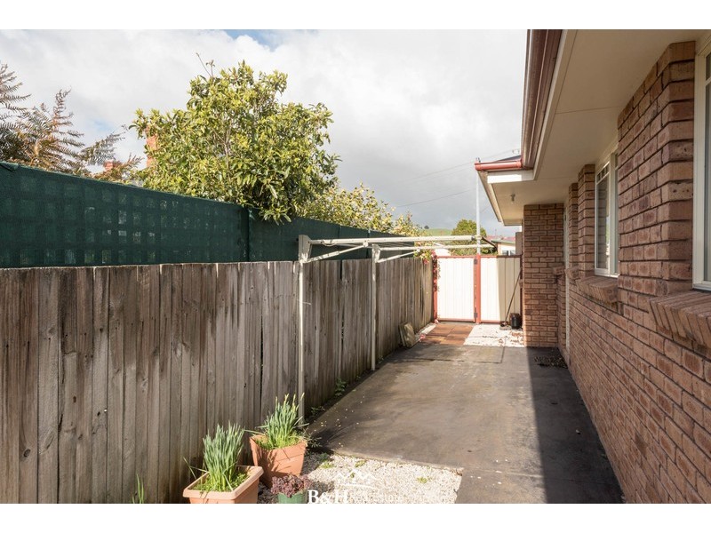 1/123 Main Street, Ulverstone TAS 7315