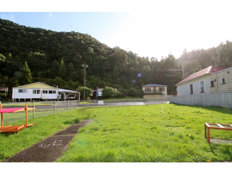 16 Austin Street, Queenstown TAS 7467