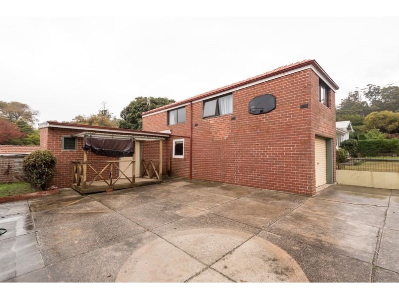 5 Bass Highway, Parklands TAS 7320