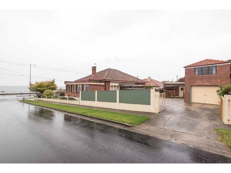 5 Bass Highway, Parklands TAS 7320