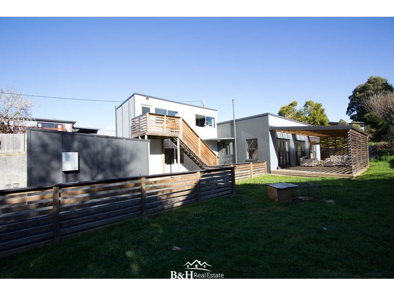 320 Mount Street, Upper Burnie TAS 7320