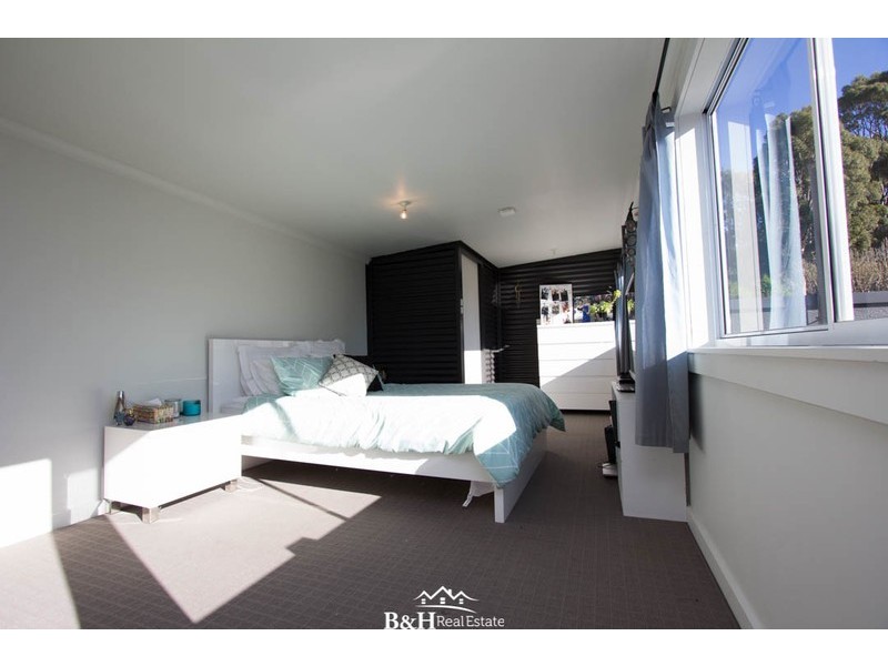 320 Mount Street, Upper Burnie TAS 7320