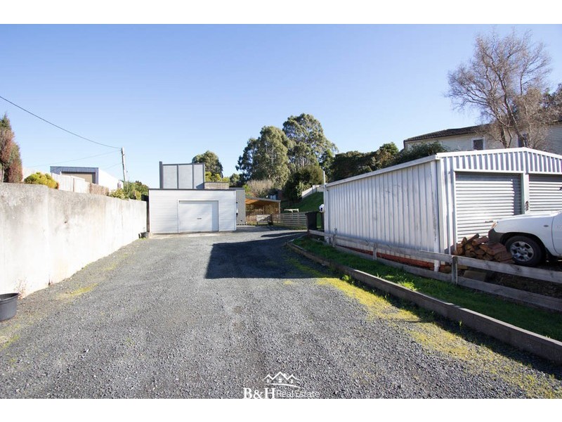 320 Mount Street, Upper Burnie TAS 7320