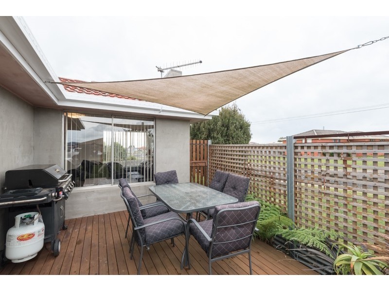 24 Winter Avenue, Upper Burnie TAS 7320