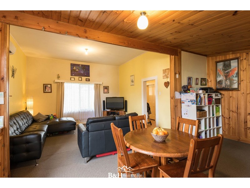 53 Saunders Street, Wynyard TAS 7325