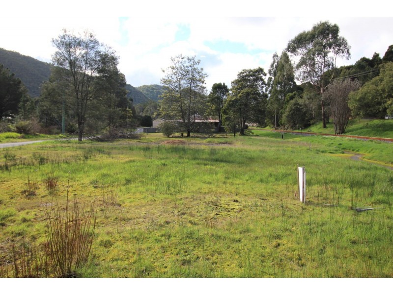 99 Esplanade, Queenstown TAS 7467