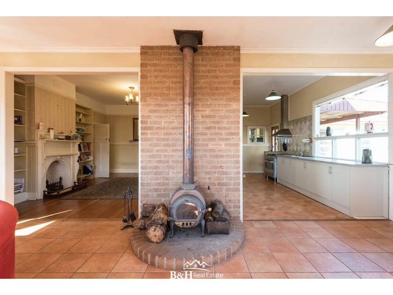 16901 Bass Highway, Flowerdale TAS 7325