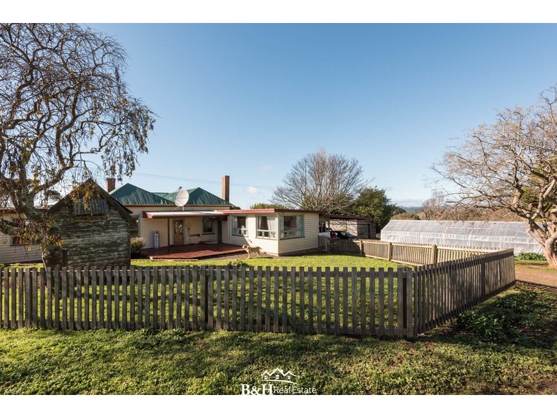 16901 Bass Highway, Flowerdale TAS 7325