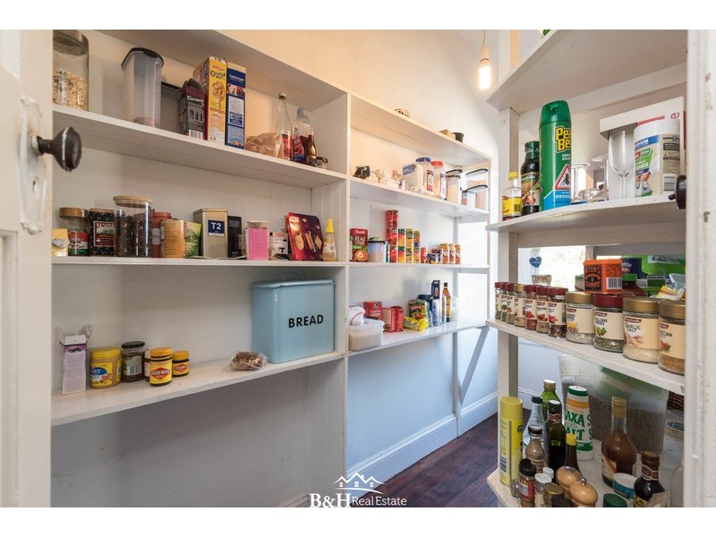 16901 Bass Highway, Flowerdale TAS 7325