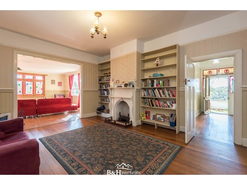 16901 Bass Highway, Flowerdale TAS 7325