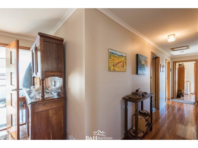 2 Allambie Crescent, Ulverstone TAS 7315