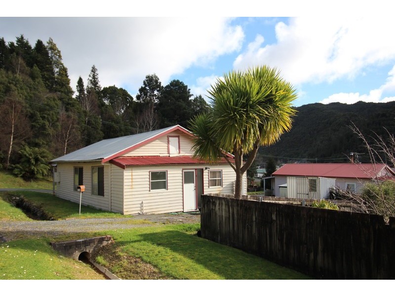 16 Knox Street, Queenstown TAS 7467