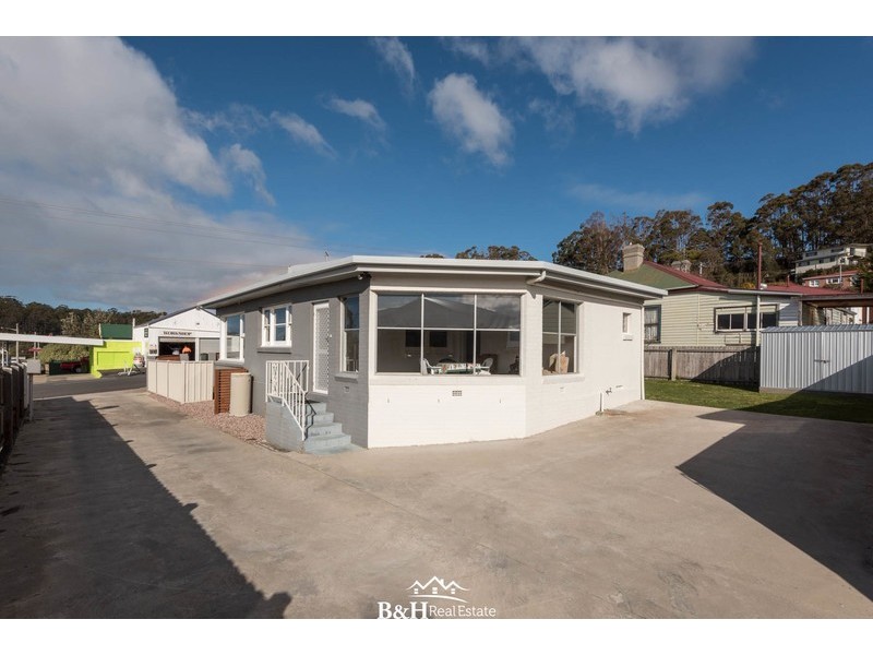 1/37 Falmouth Street, Somerset TAS 7322