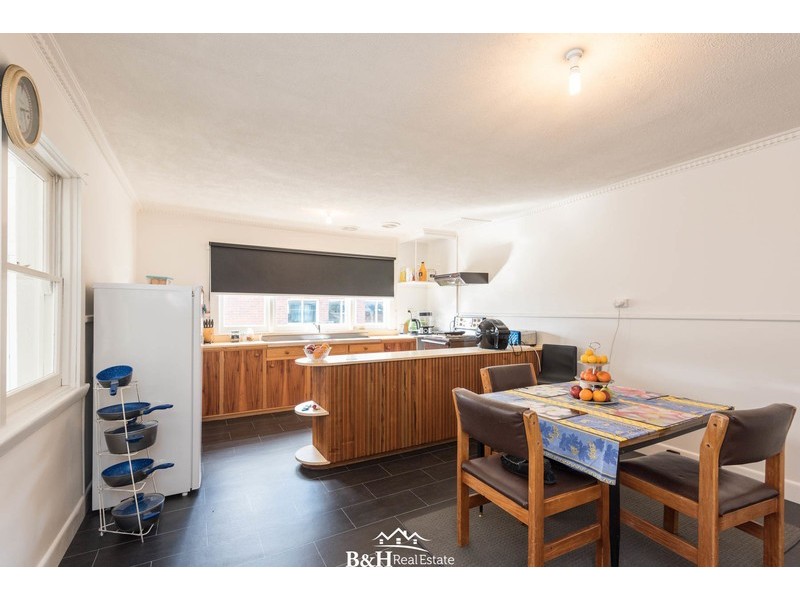 1/37 Falmouth Street, Somerset TAS 7322