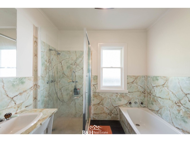 1/37 Falmouth Street, Somerset TAS 7322