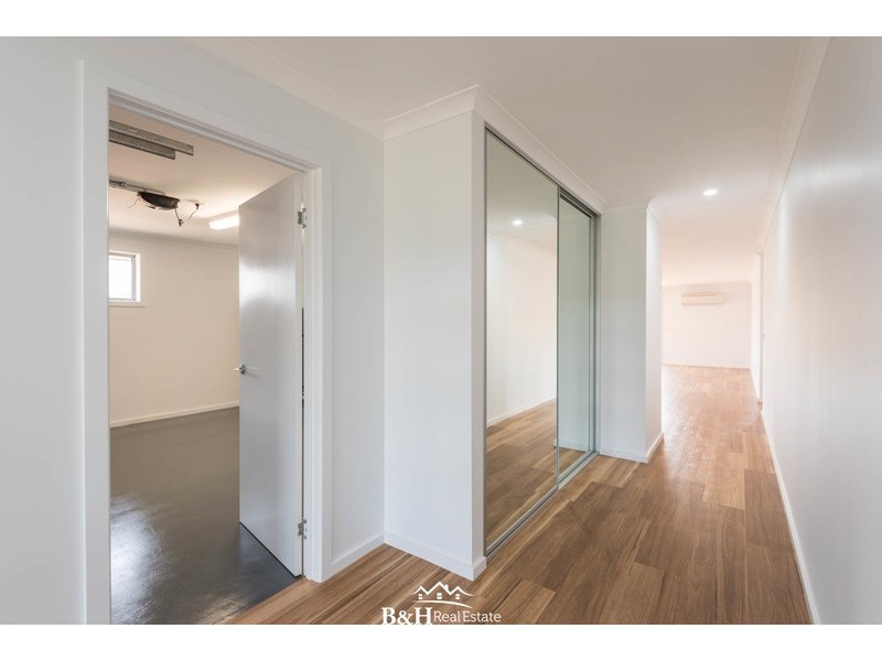 104 Pine Road, Penguin TAS 7316